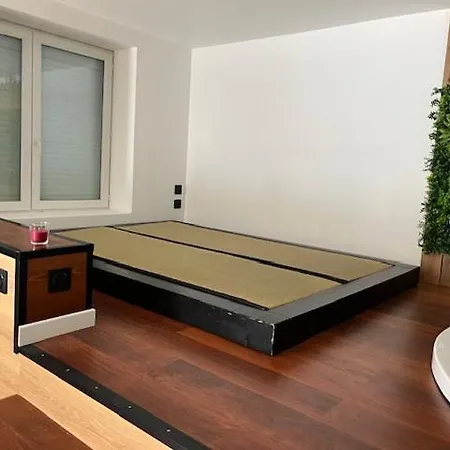 Nuit Tranquille Love hotel *